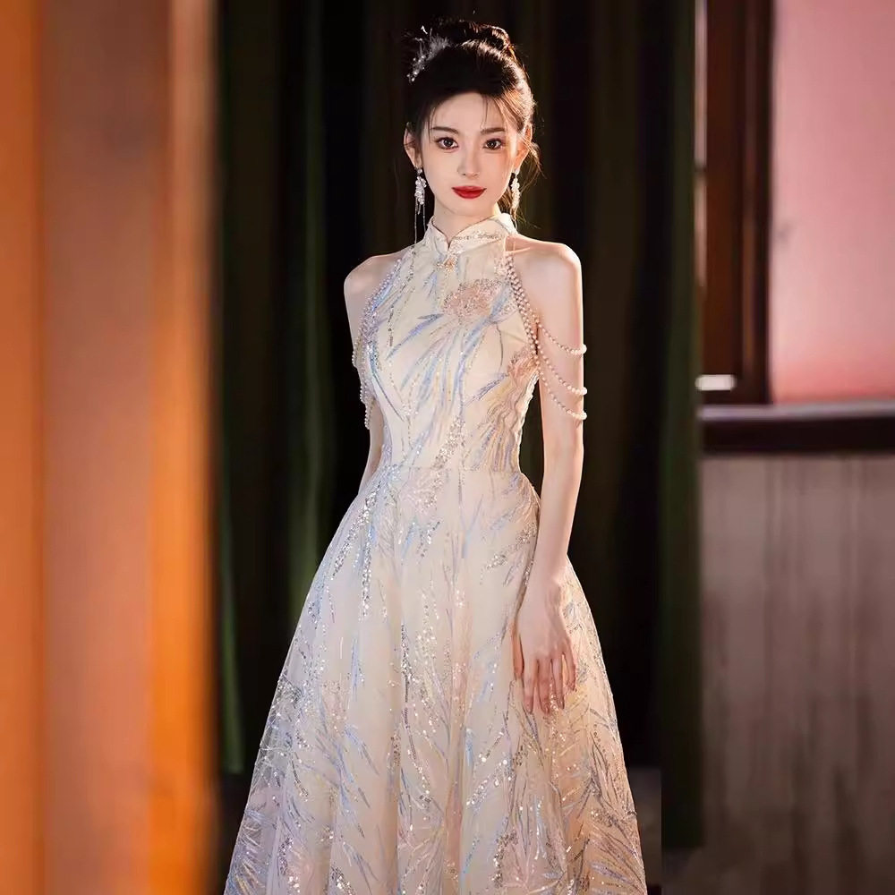 新中式改良旗袍轻奢订婚晚礼服2026新款敬酒服晨袍气质长款连衣裙