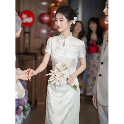 复古高级感气质改良旗袍女夏季新款短袖白色新中式连衣裙订婚礼服