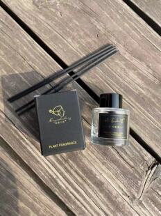 诺言三生50毫升栀子花茉莉玫瑰希尔顿室内厕所藤条香薰车载古龙