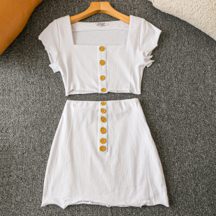 两件套 四粒扣短款 方领短袖 夏季 半身裙套装 新款 上衣 外贸韩版