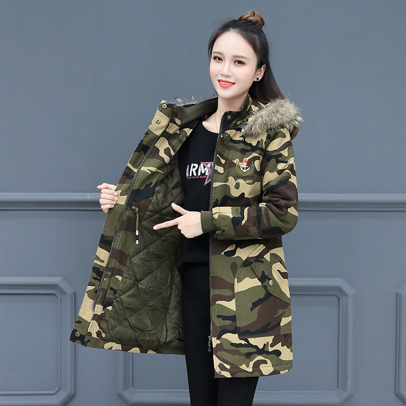 2025迷彩外套女春秋季大码风衣中长款加棉外套连帽迷彩服绿色大衣
