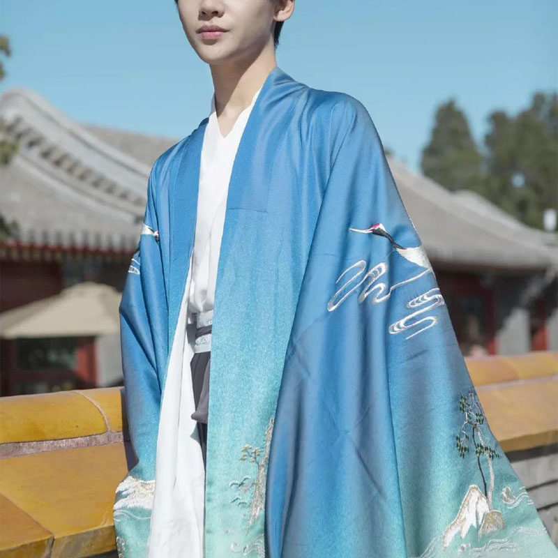 汉服男女披风千里江山大袖衫单件蓝绿色渐变明制绝版清辉阁同款秋在类目 个性定制/设计服务/DIY, 服饰箱包定制, 服装定制, 汉服定制中 - 来自Buy2taobao.com提供专业的淘宝代购服务