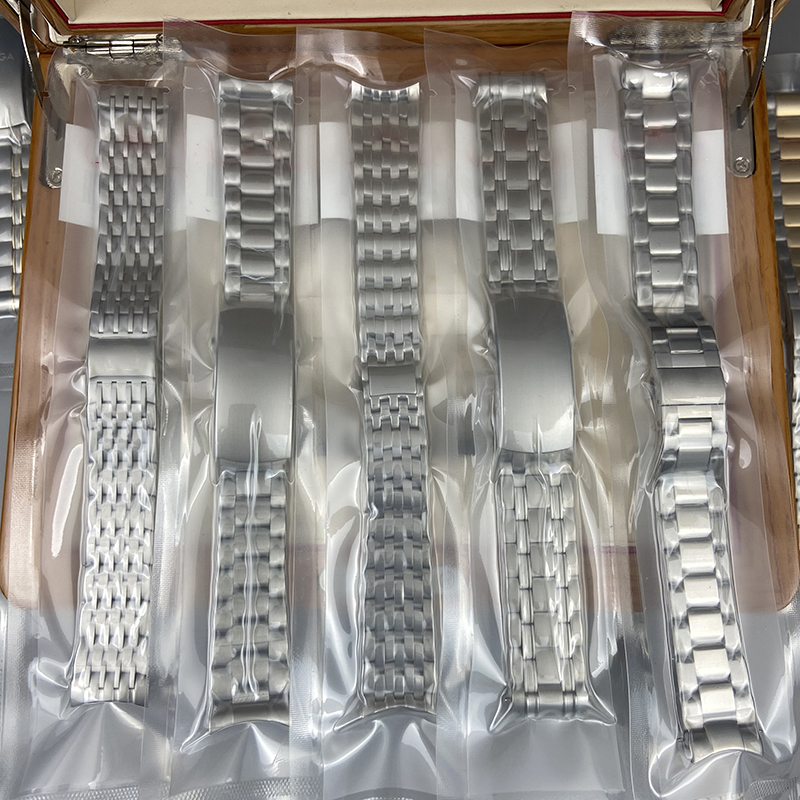蝶飞超霸表带海马钢带质保一年