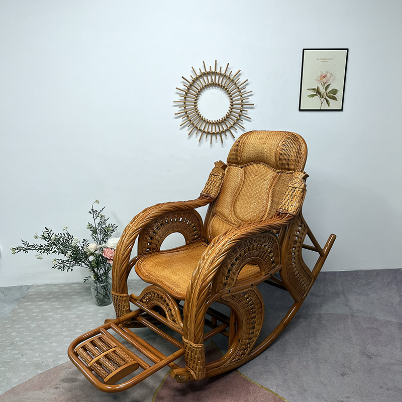 天然真藤新款蜜糖色皇冠摇椅藤编懒人阳台家用休闲结实藤椅摇摇椅
