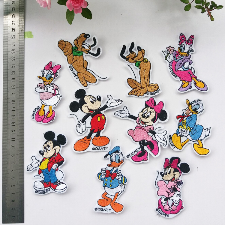 迪士尼卡通米奇唐老鸭裤子装饰