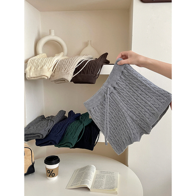 日韩系复古简约松紧腰毛线短裤子