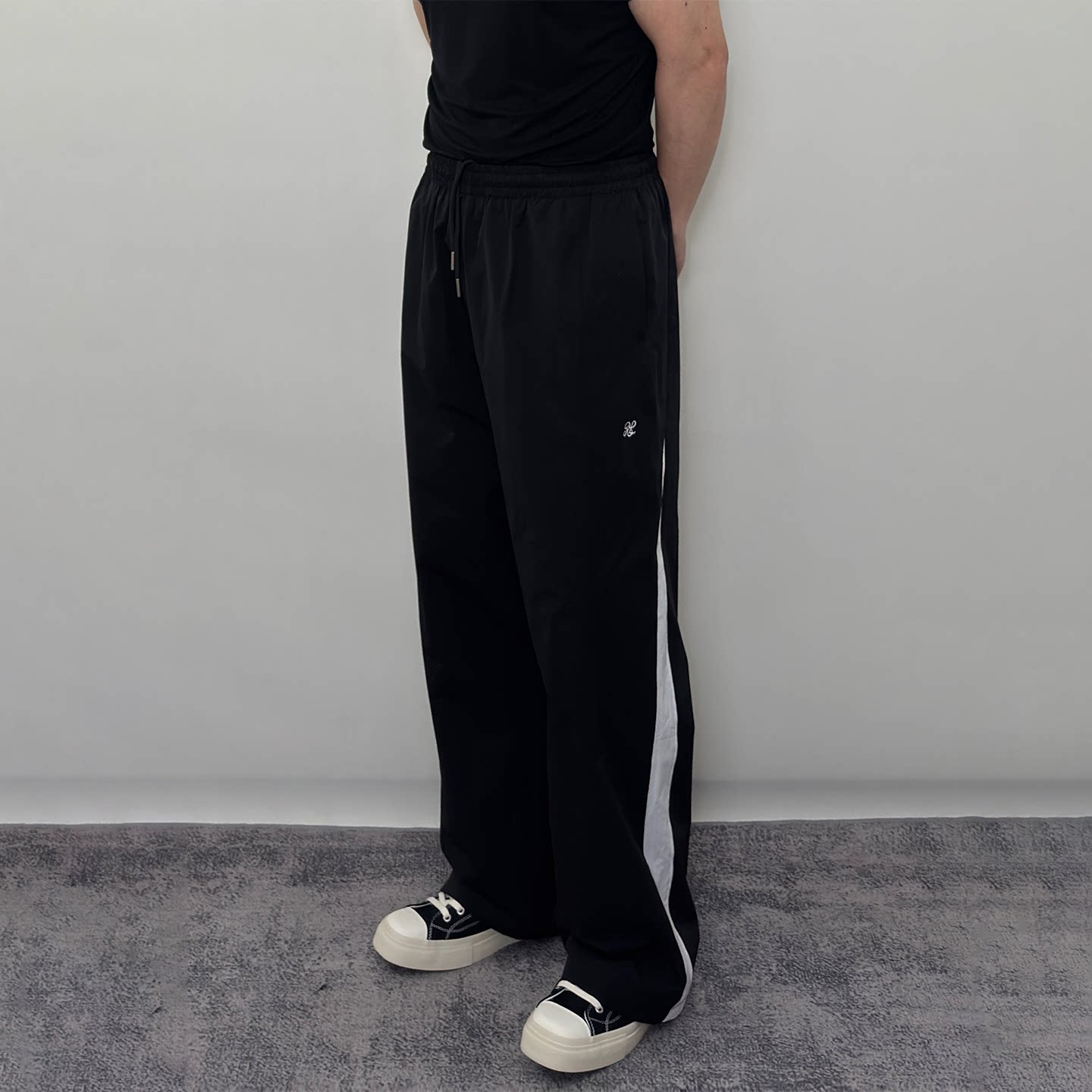 Roast lucky刺绣拼接撞色宽松直筒裤 男款春季运动休闲长裤