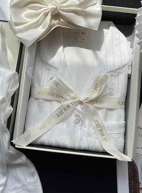 2025春夏新款白色冰丝睡衣女高级感条纹短袖家居服送闺蜜生日礼物