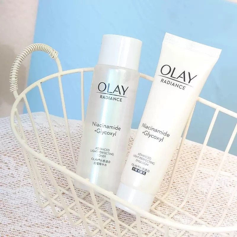 OLAY玉兰油烟酰胺水感透白光耀精华水水凝乳液男女护肤保湿化妆品