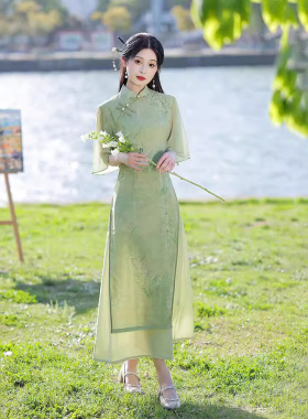 绿色奥黛旗袍2026新款夏季改良年轻款少女新中式日常可穿高考送考
