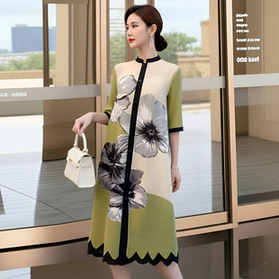 衣服弹簧裙 女绿色裙子洋气减龄妈妈春装 新中式 复古印花连衣裙新款