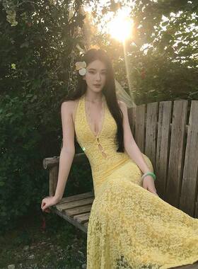 法式名媛蕾丝挂脖鱼尾连衣裙