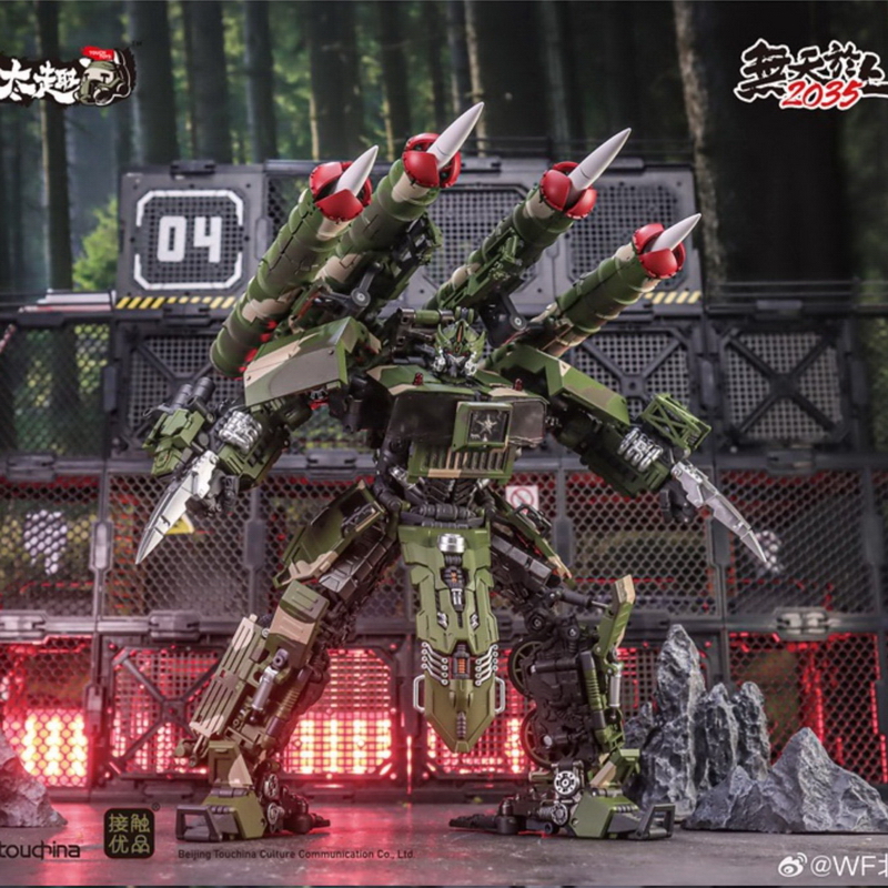 冭趣赤霄级岩戟导弹车变形玩具