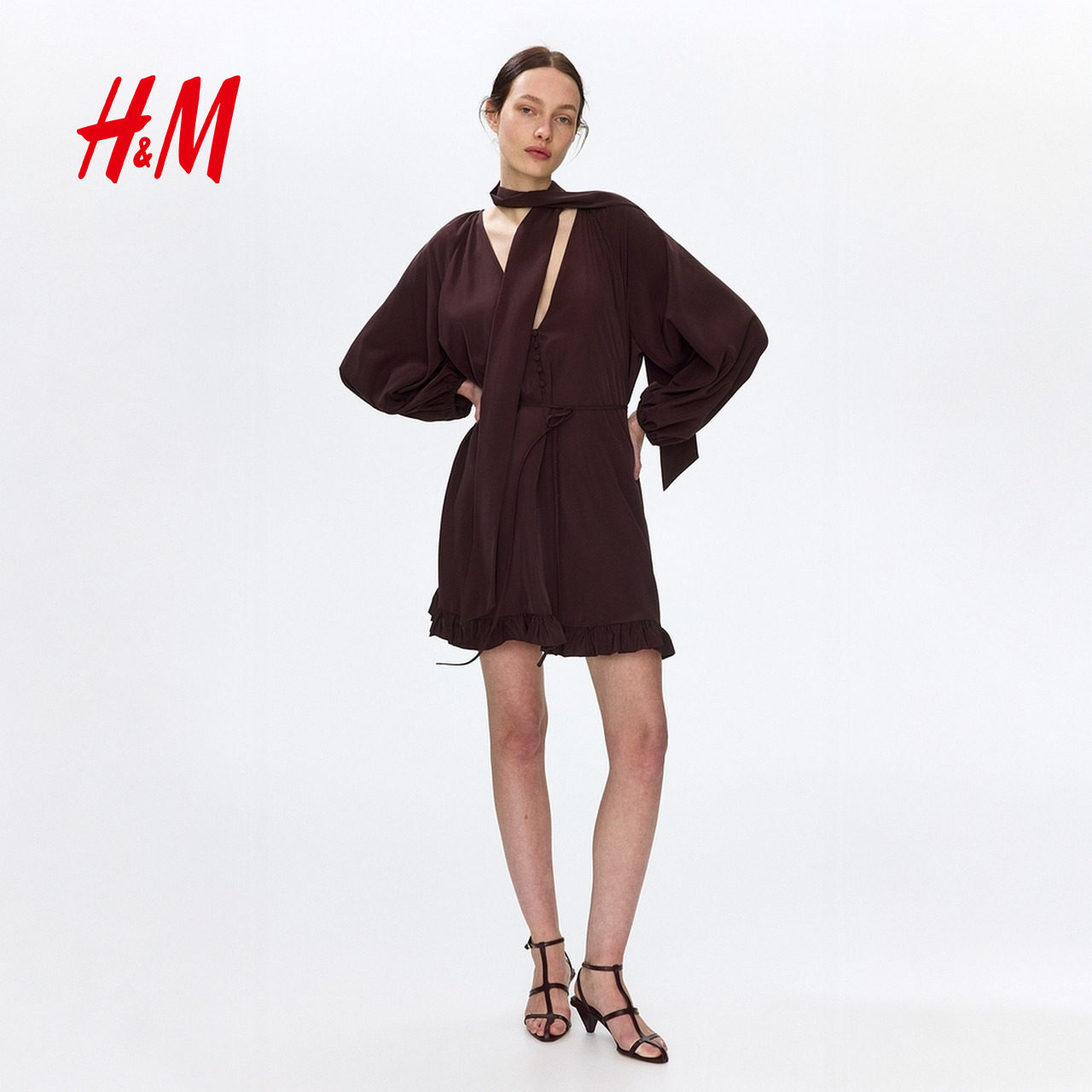 HM女装连衣裙2026春季新款法式礼服围巾设计高智感连衣裙133