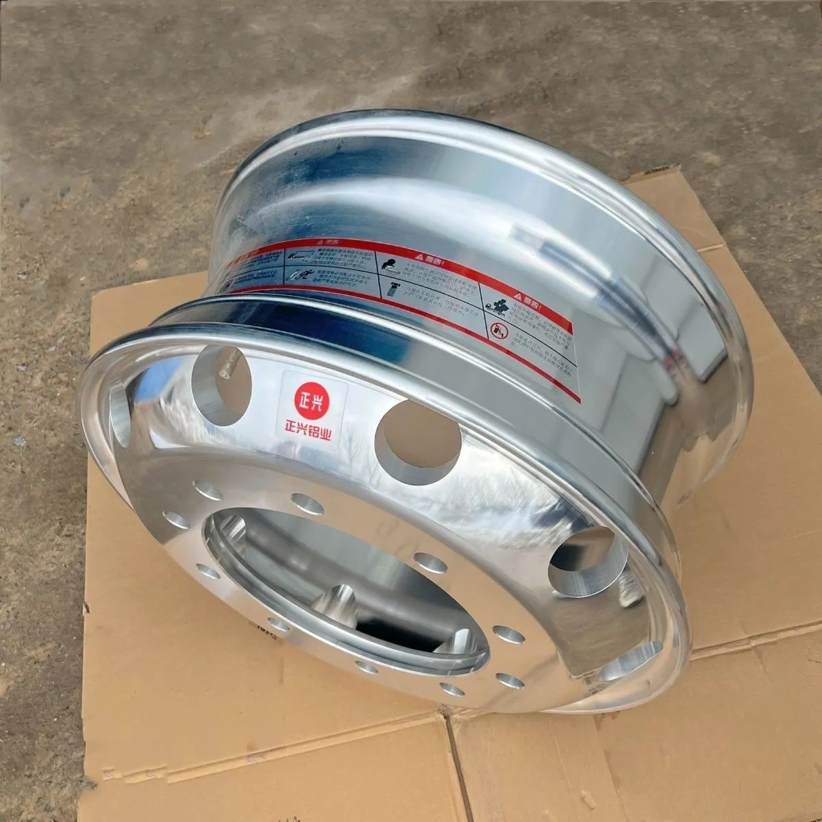 正兴铝合金295或12R22.5真空轮胎铝圈半挂车STR斯太尔富华桥前轮