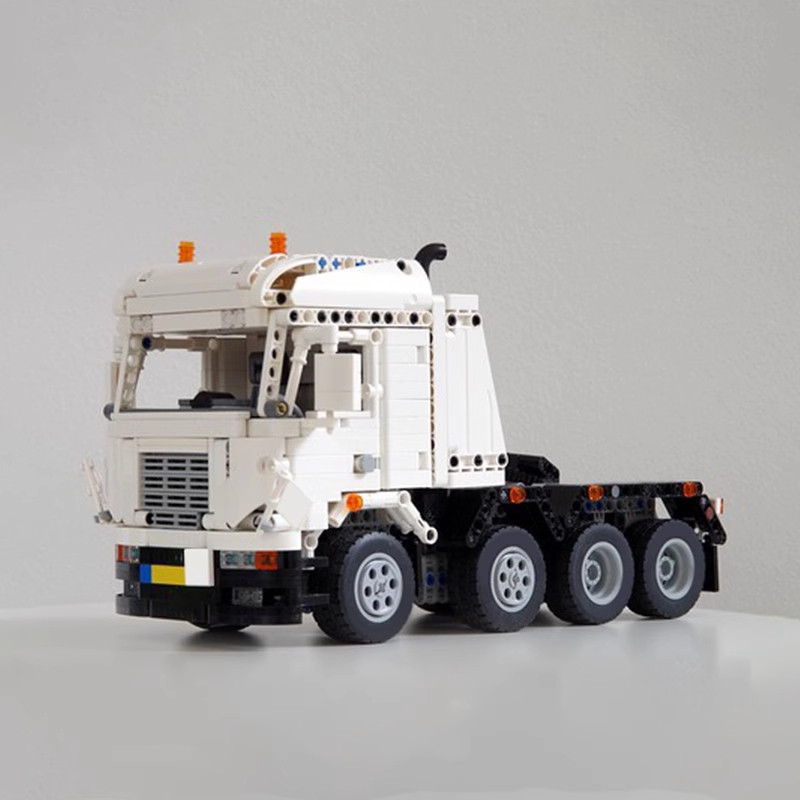 MOC-17197益智拼装积木科技机械系列白色8x4重型卡车玩具套装男孩