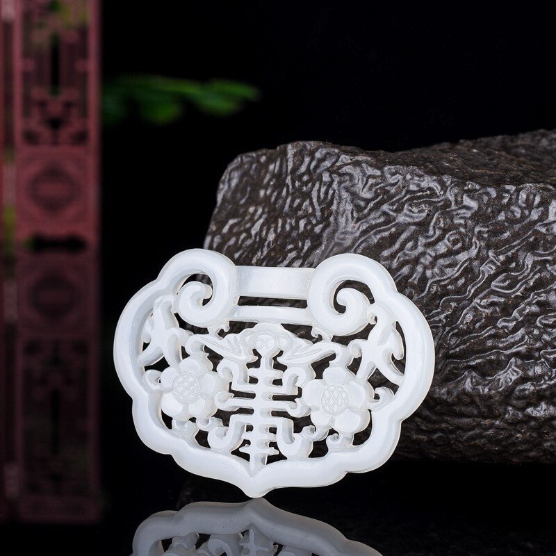 厂家阿富汗白玉镂空双龙吊坠梅花锁牌汉服配饰腰佩毛衣链玉佩