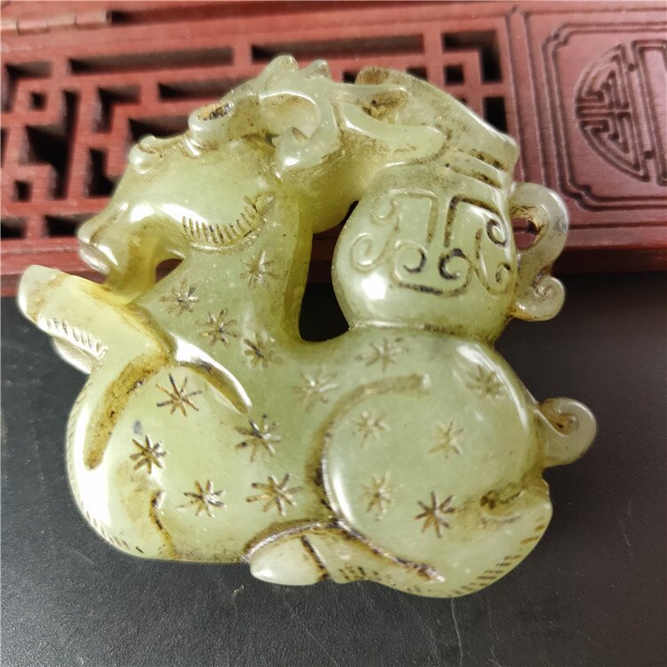 古玩玉器仿古做旧工艺品岫玉梅花鹿挂件吊坠手把件批发