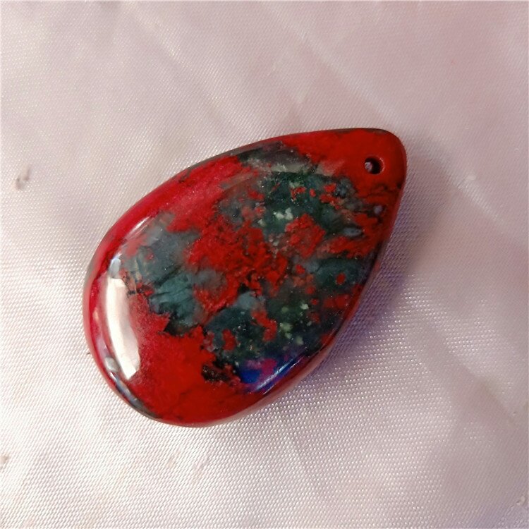 供应珠宝玉器岫玉桃花石水滴吊坠梅花玉心形挂件会销饰品批发