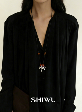 小众本命年小马吊坠毛衣链