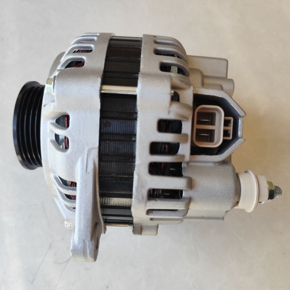 适用于三菱 帕杰罗V31 猎豹CS6 黑金刚4G64 得利卡 发电机 总成