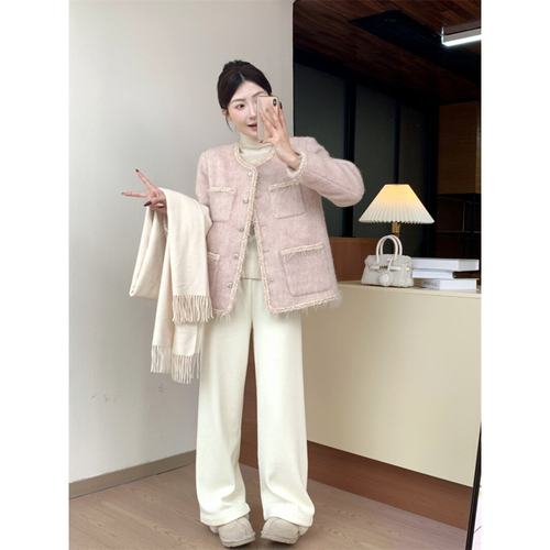 MAJEWINGS轻奢粉小香风羽绒外套