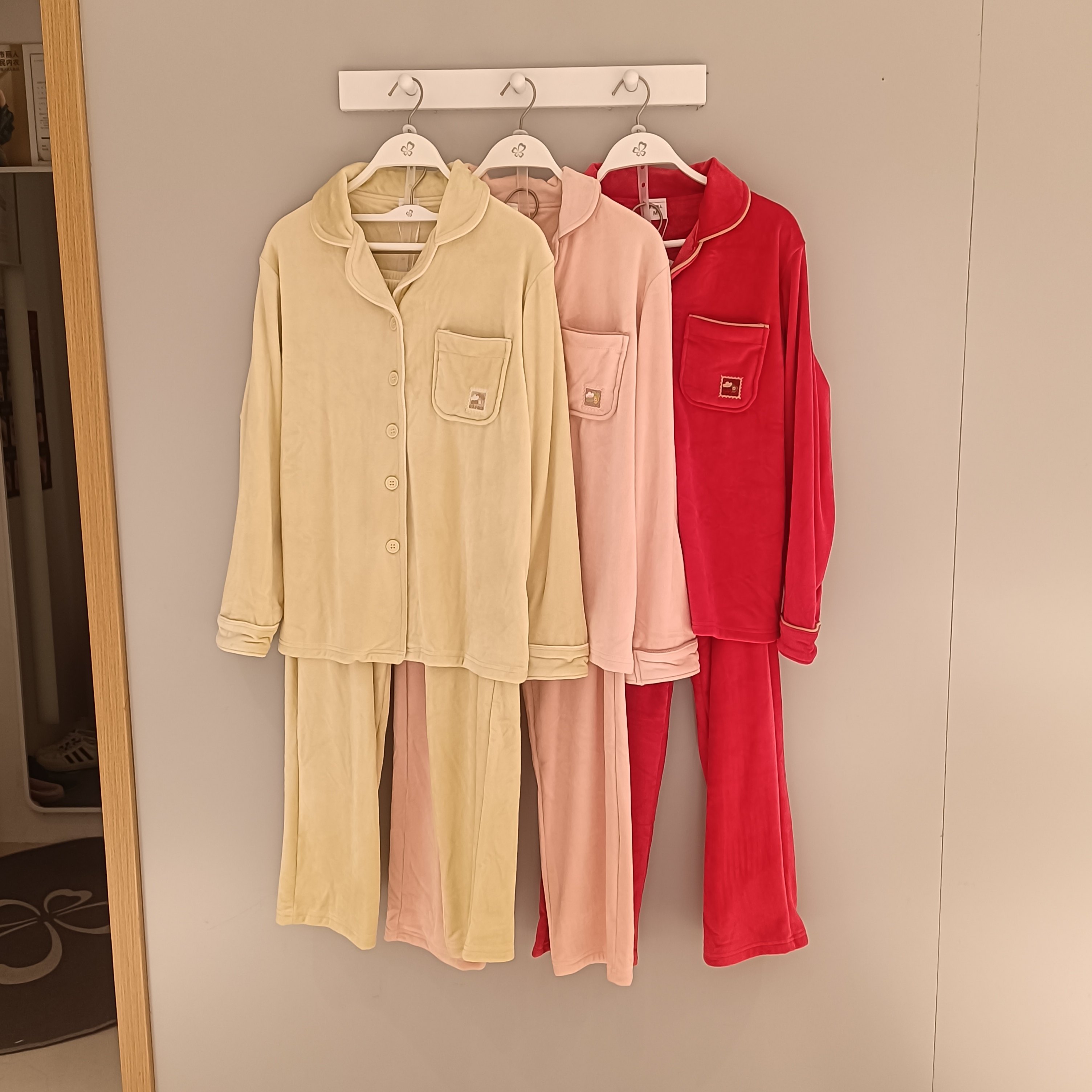 都市丽人超细绒圆领开衫睡衣