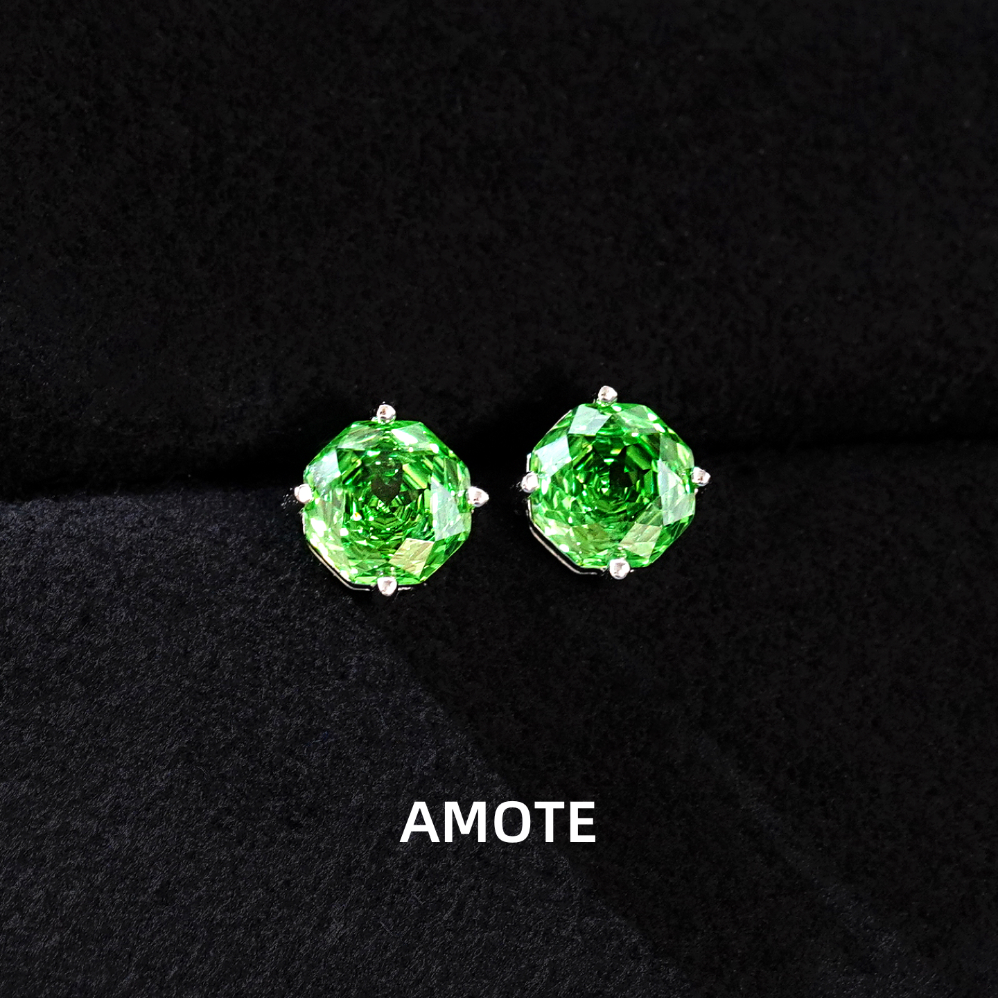 AMOTE《香氛玫瑰》单钻925银耳钉