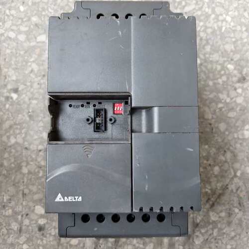 议价台达变频器5.5KW VFD055E43A 原装拆机，已上电