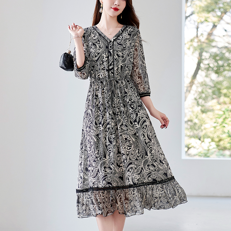 真丝数码印花连衣裙A字裙
