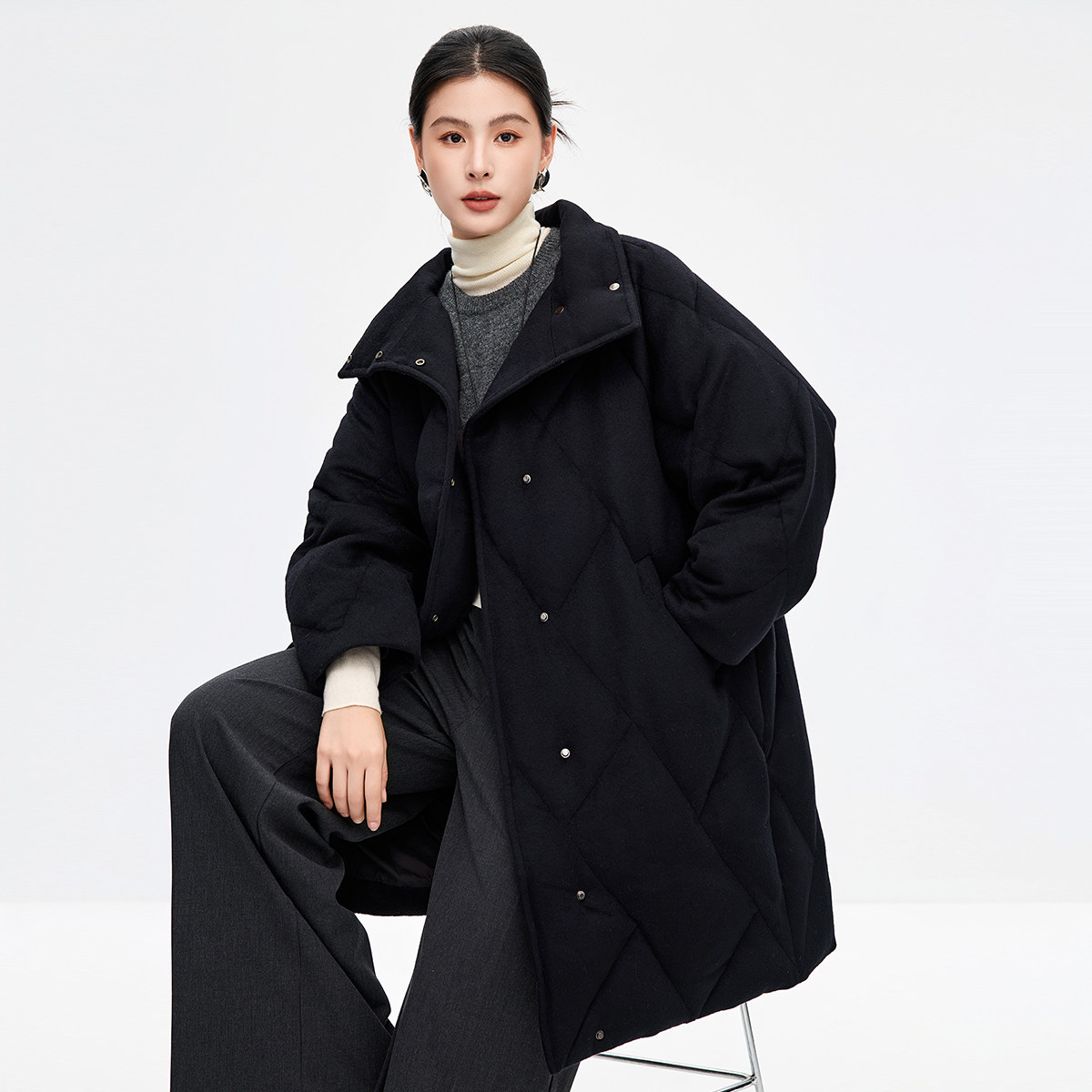 【水墨佳人】2025新款鹅绒服黑色时尚菱格显瘦外套立领宽松羽绒服
