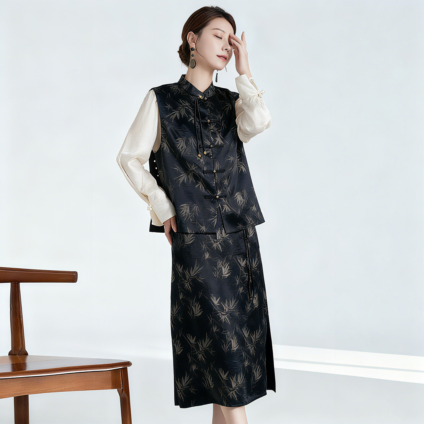 水墨佳人新中式轻奢醋酸马甲女25秋冬国风上衣立领盘扣富贵竹印花,女装/女士精品,马夹,淘宝优惠券,粉丝福利购,淘宝优惠卷