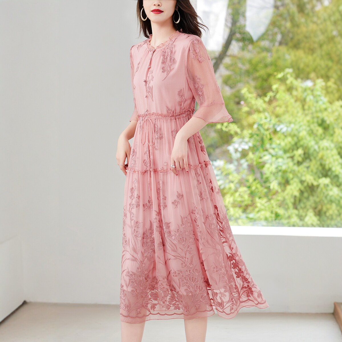 贵气新春装桑蚕丝连衣裙妈妈宽松优雅富态贵妇赫本风茶歇裙子裙