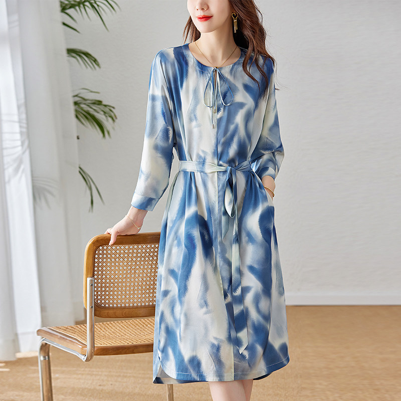 水墨佳人真丝连衣裙女山水印2025春秋新款宽松圆领高端桑蚕丝长裙