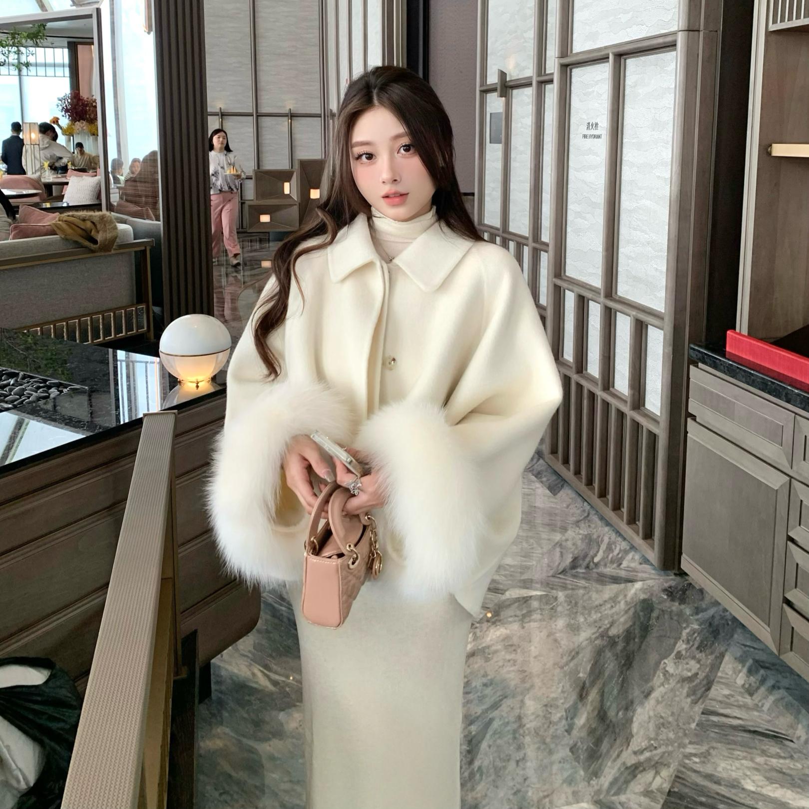 狐狸毛袖魔法斗篷羊毛廓型大衣