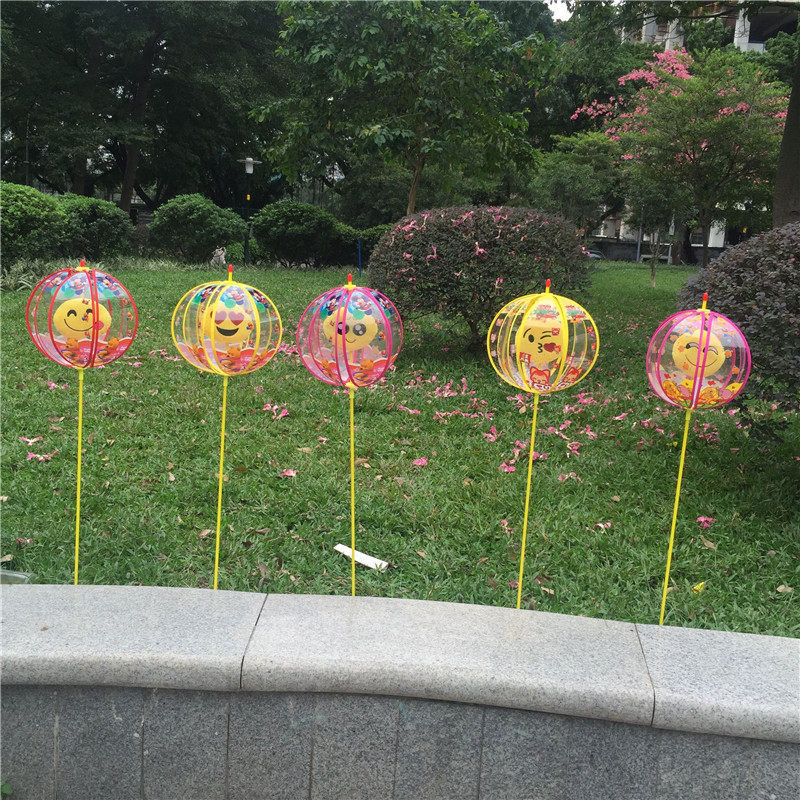 2022新年版超萌qq表情包可爱卡通风车球爆款公仔玩具娃娃风车风转