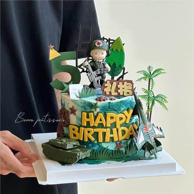 2025建军节Q版特种兵蛋糕装饰摆件迷彩服军人模型毛毡树烘焙配件