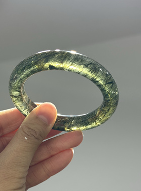 “绿茶”天然满绿绿发晶水晶手镯