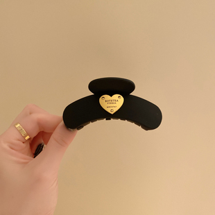 春夏高级感气质黑色爱心抓夹后脑勺半扎鲨鱼夹适合发量少的夹子女