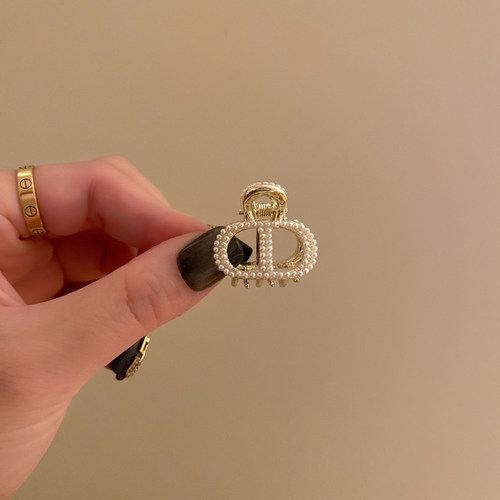 夏天双面珍珠小抓夹女鲨鱼夹设计感小众发量少半扎刘海发夹金属