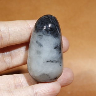 43克黑白分明修型饱满和田玉天然玉石青花山料一把抓小把件玩料