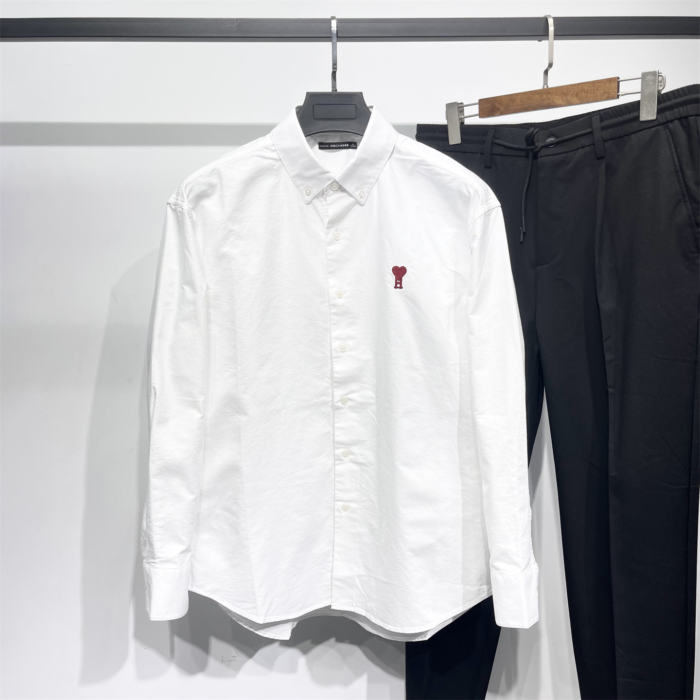 DH男装 纯棉oxford 195g牛津纺爱心刺绣美式纽扣领长袖水洗白衬衫