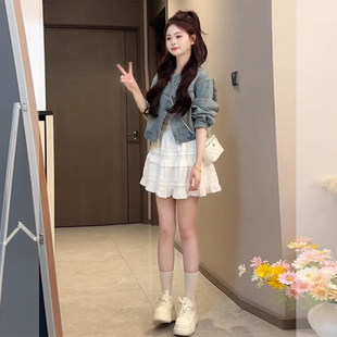 牛仔外套蛋糕裙短裙套装 独特漂亮一整套早春新款 复古港味宽松短款