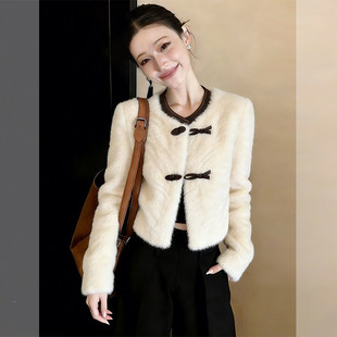 冬季小香风套装高级感时尚小个子皮毛一体短款毛绒厚外套两件套女