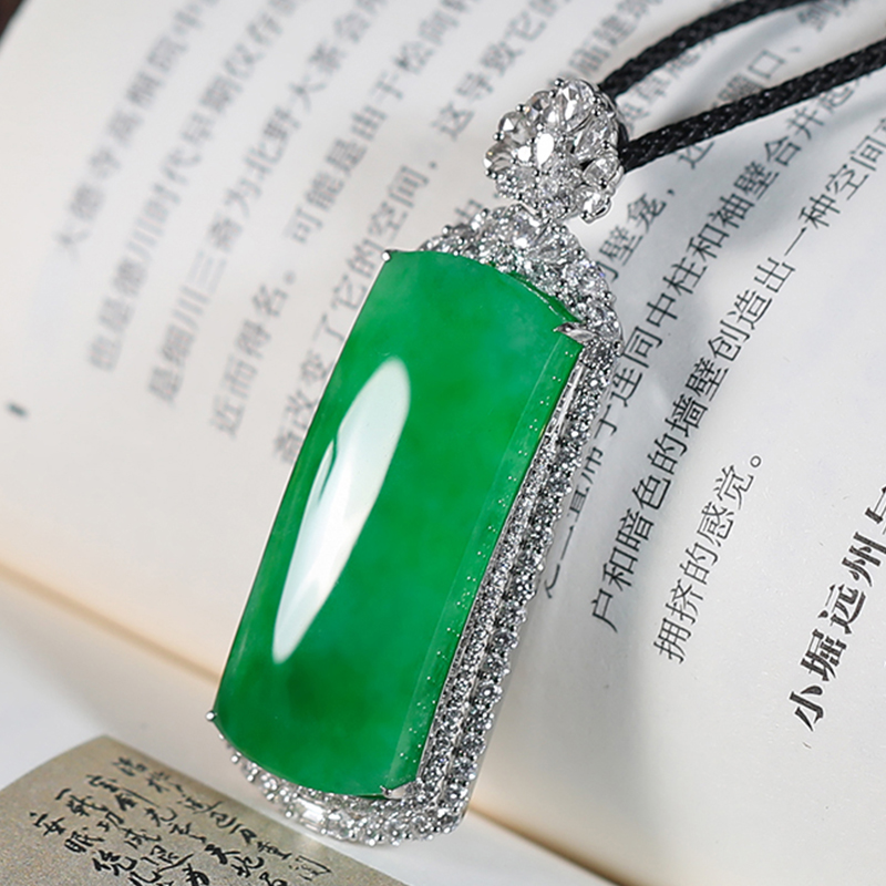 羊子珠宝天然翡翠满绿无事牌吊坠