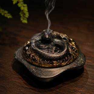羊子珠宝 玄巳凝香 设计款墨玉玄蛇香炉 案台摆件