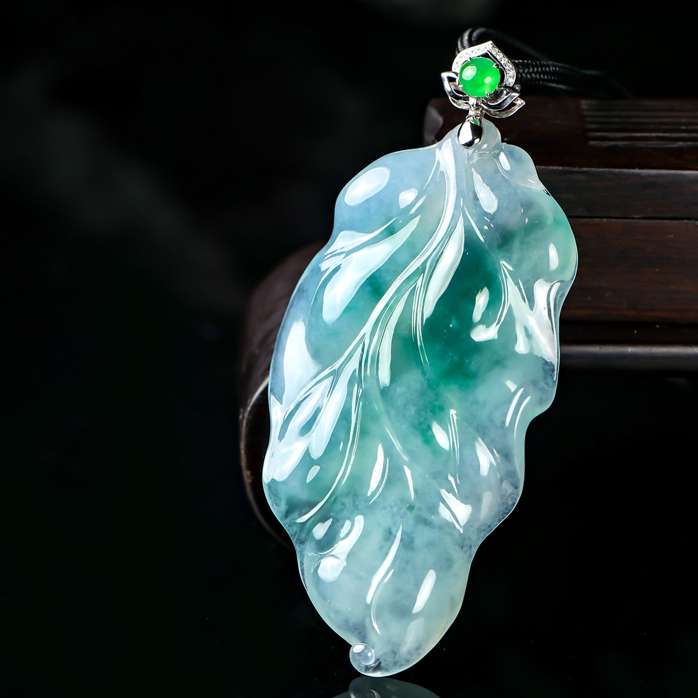 羊子珠宝 叶语 老坑冰种带底色飘花翡翠随形福叶吊坠3.13