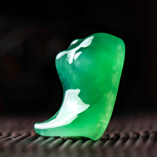 羊子珠宝 老坑冰种满绿阳绿翡翠随形吊坠挂件 翠微