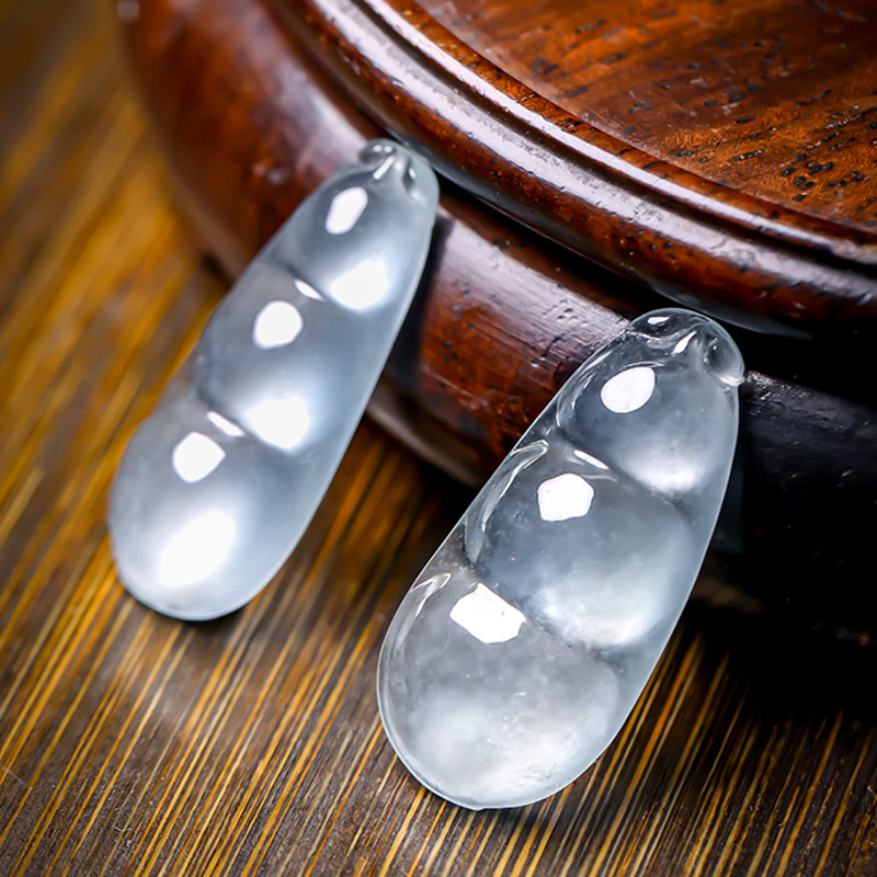 羊子珠宝  冰魄豆缘  老坑冰玻种起莹翡翠福豆F