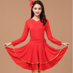 新款现代舞蹈服女成人演出服广场舞服装金边连衣裙拉丁舞台表演服